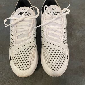 Woman’s nike air max 270s